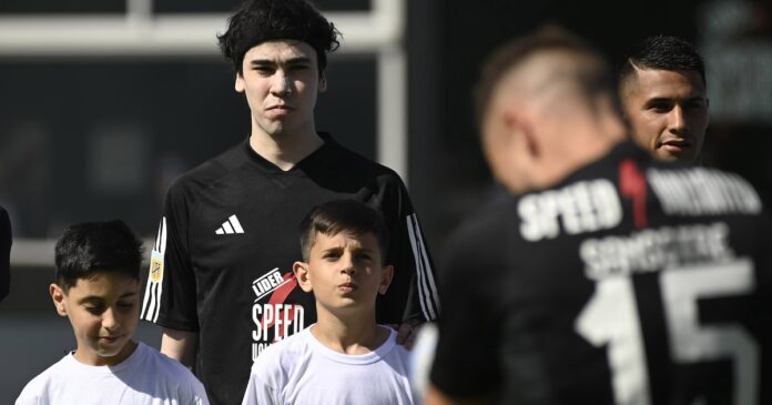 2276755
