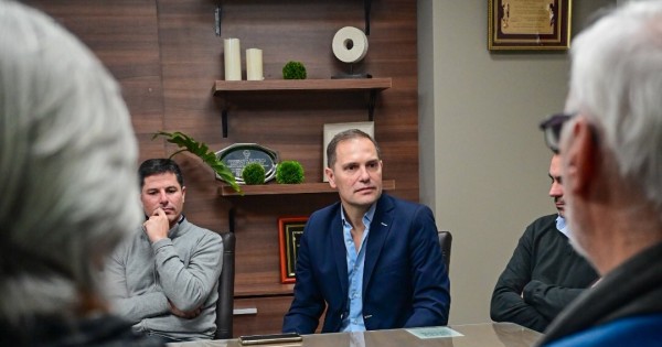 Acorralado por el juicio por violencia de género, renunció Gill al gabinete de Llaryora