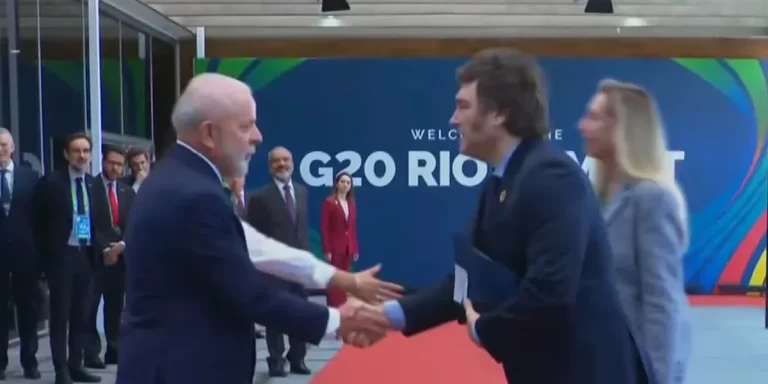 Milei arribó a la cumbre del G20 y fue recibido por Lula da Silva