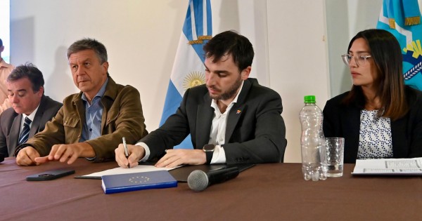 Chubut eliminó 168 cargos políticos y anunció limpieza de ñoquis