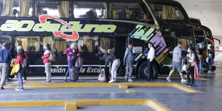 Se autorizó una suba del 37,5% para los micros de larga distancia