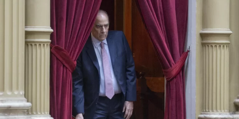 Francos le bajó el tono al cruce con Villarruel: pidió “no tomar al pie de la letra” los dichos de Milei