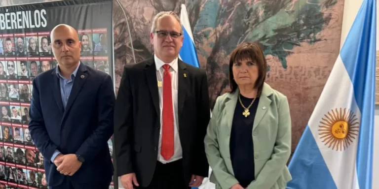 Bullrich habló tras la explosión de un drone cerca de la Embajada de Israel