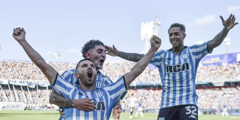 Superior desde el primer tiempo: Racing campeón de la Copa Sudaméricana