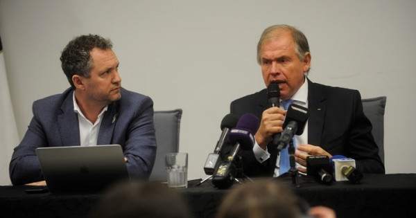 Un ex funcionario del Comité Olímpico suena como embajador en Madrid