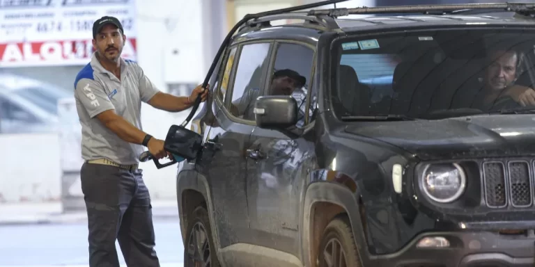 Nuevo aumento de los combustibles en diciembre: la suba sería del 3%