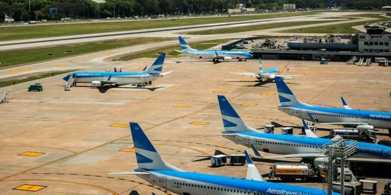 El Gobierno anunció pasajes aéreos en hasta 18 cuotas sin interés