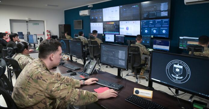 2313073