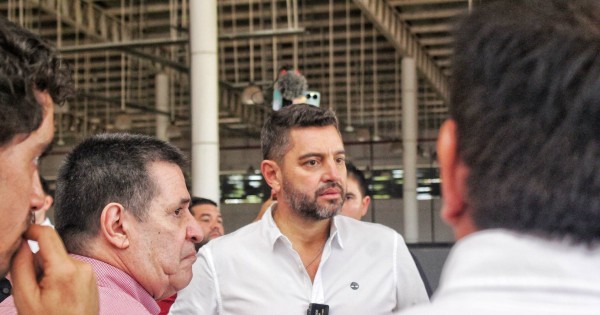 Un dirigente colorado dice que el Gobierno de Peña “se cae” por culpa de Alliana