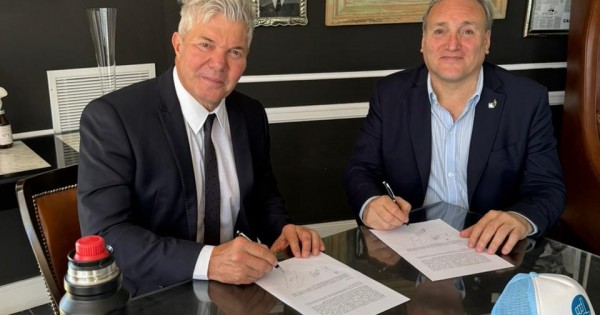 Fernando Burlando cerró un acuerdo electoral para encabezar la lista de la UCeDé