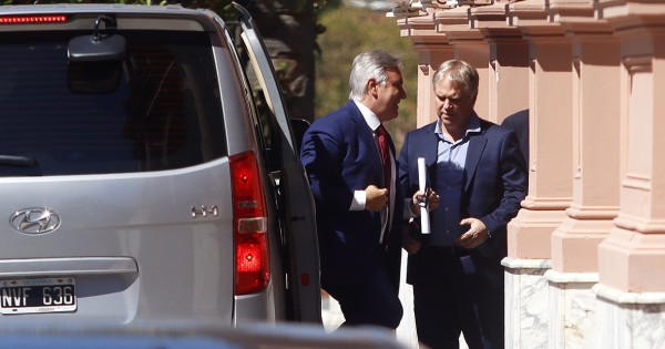 Para exponer a Milei, Llaryora habilita la ficha limpia ampliada a funcionarios