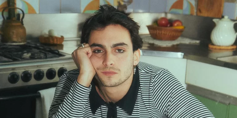 Fran Rizzaro lanzó un nuevo tema e hizo un balance de su 2024: “Quiero seguir haciendo más cosas”