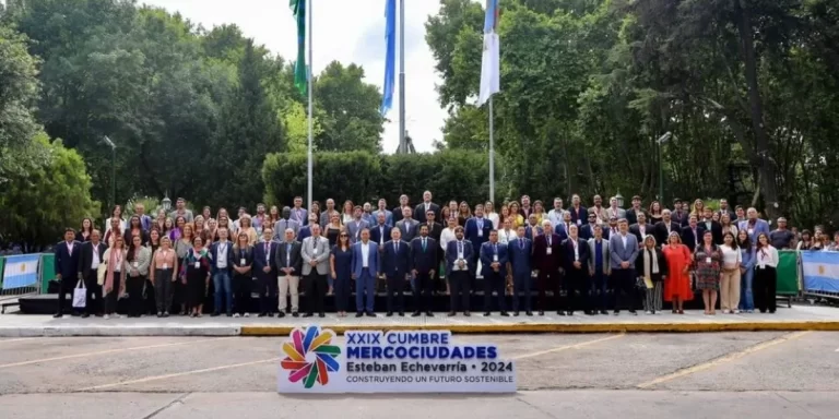 Fernando Gray asumió como presidente de Mercociudades, una red integrada por 400 ciudades
