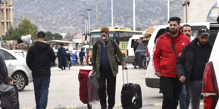 Cancillería recomendó a los argentinos en Siria “abandonar el país a la mayor brevedad posible”