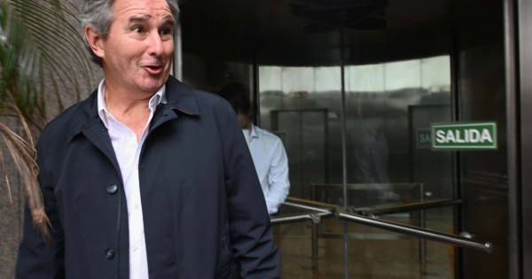 Por pedido del FMI, Quirno se queda en Economía