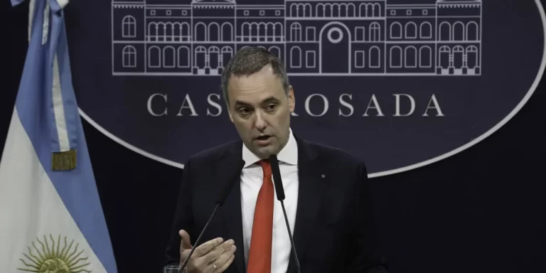 El Gobierno denunció irregularidades en el Hospital Nacional Sommer