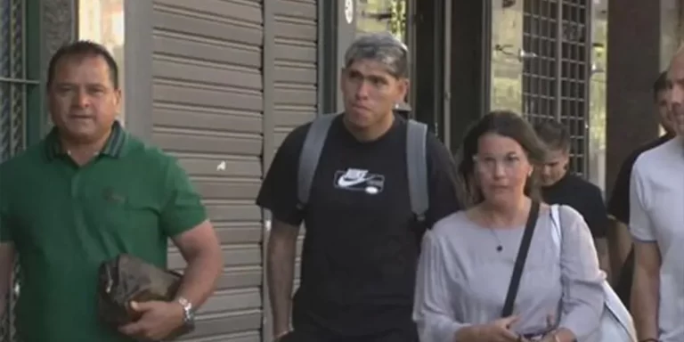Carlos Palacios llegó a Buenos Aires para realizarse la revisión médica y firmar con Boca