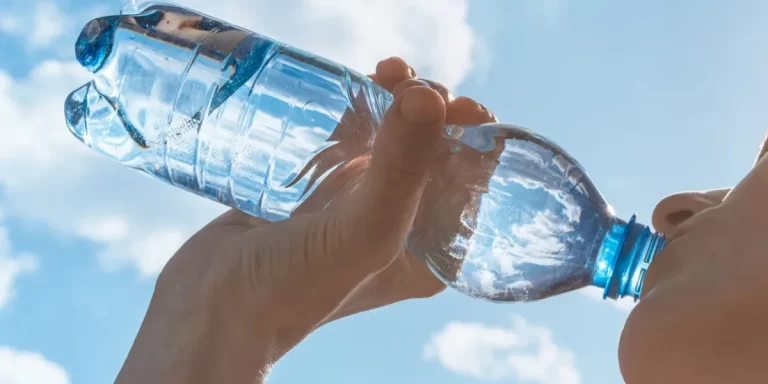 Advierten que el agua es el producto más caro de la región