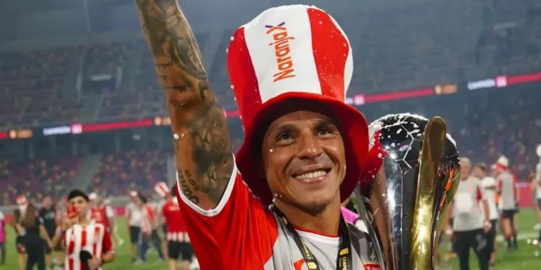 Enzo Pérez anunció que no seguirá en Estudiantes y hay expectativa en su regreso a River Plate