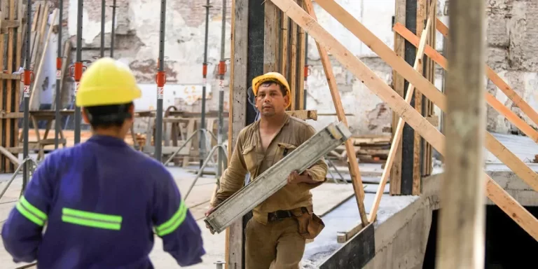 Se registró una suba del empleo informal: afecta al 37% de los asalariados