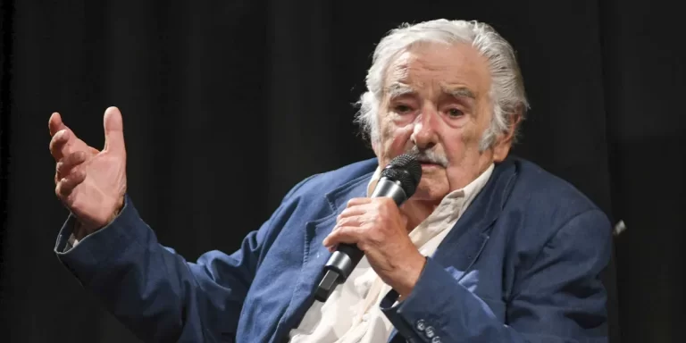 “Pepe” Mujica vuelve al quirófano: le pondrán un stent en el esófago