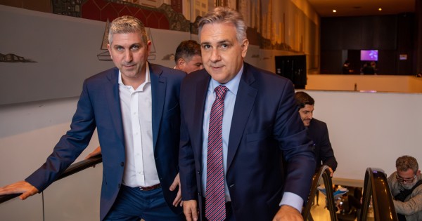 Llaryora ahora propone crear una Cámara de Casación en otro límite a la Corte provincial