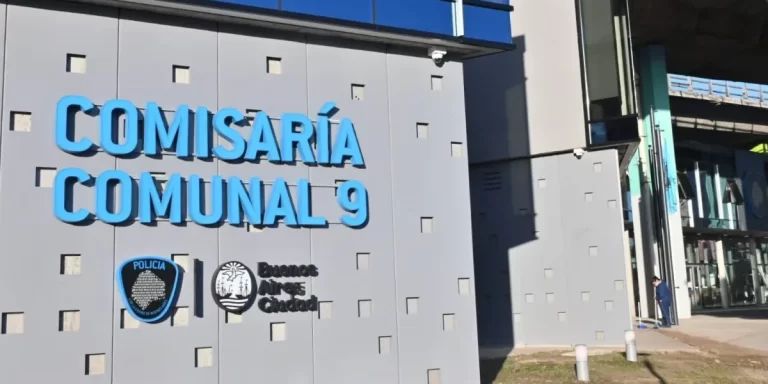 Recapturaron a dos de los 17 presos que se fugaron de una comisaría porteña