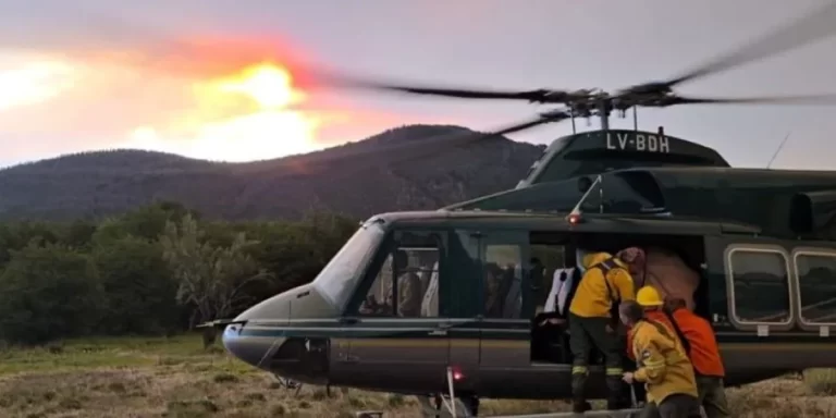 Incendio en el Parque Nahuel Huapi: las condiciones climáticas interrumpieron los operativos