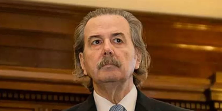 El Gobierno aceptó la renuncia de Maqueda y la Corte comienza a funcionar con tres jueces