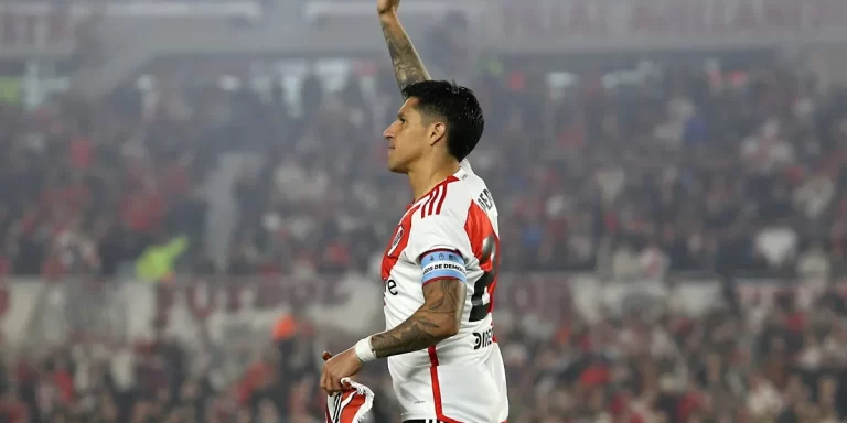 Enzo Pérez vuelve a River y se realizó la revisión médica