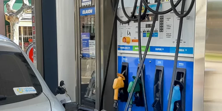 Aumentaron los combustibles: ¿cuánto cuesta el litro de nafta?