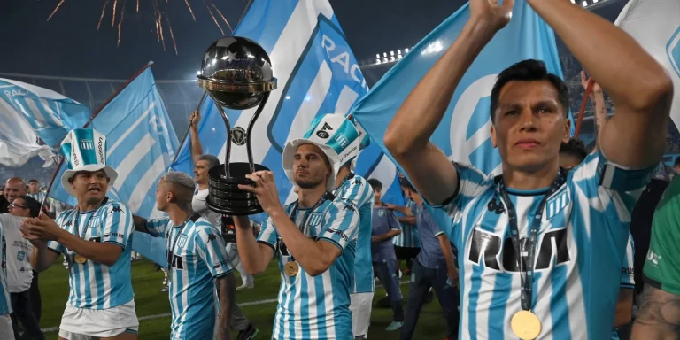 Racing inició la pretemporada 2025 con Juanfer, pero sin Carbonero y Roger Martínez