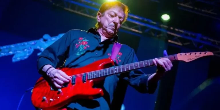 ¿Qué reveló la autopsia de la pareja de Julio Moura, ex guitarrista de Virus?