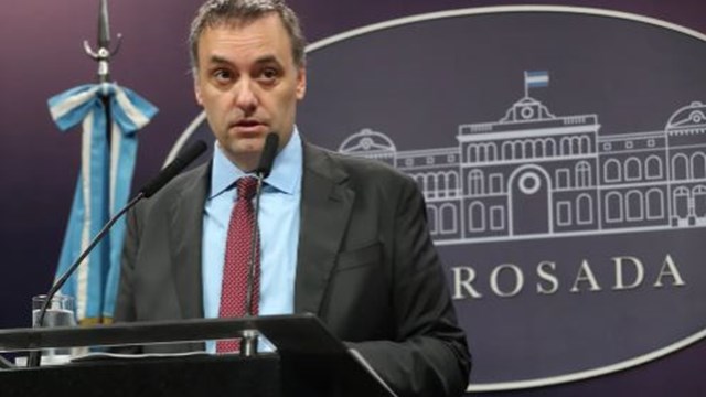 El Gobierno reestructura ARCA: reduce un 80% el sueldo de los cargos jerárquicos