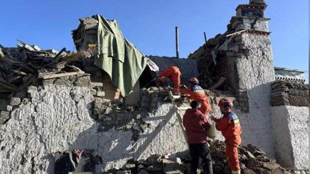 Tragedia en China: 95 muertos y 130 heridos por un terremoto de magnitud 6,8