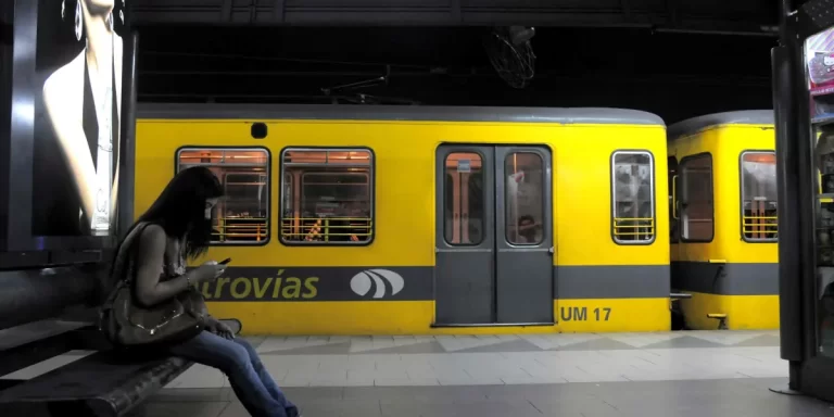 Metrodelegados se movilizarán a la sede de SBASE para reclamar trenes nuevos para el subte