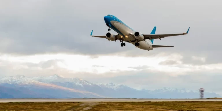 Los gremios aeronáuticos anunció que podría haber un “nuevo conflicto” con Aerolíneas