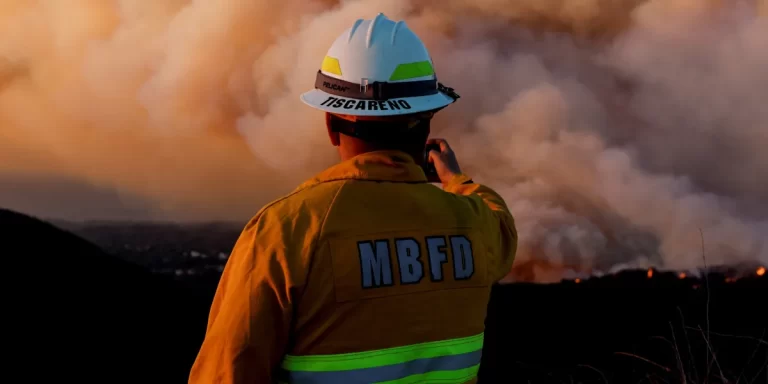 Incendio en Los Ángeles: ascienden a 16 los muertos, aunque el número real se conocerá cuando se pueda ingresar a los barrios