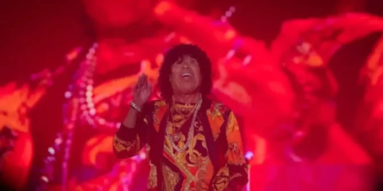 La Mona Jiménez festejó su cumpleaños en el Festival Bum Bum con un show en el Estadio Kempes