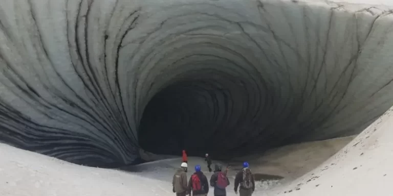 Se derrumbó la Cueva de Jimbo y Ushuaia perdió un gran atractivo turístico