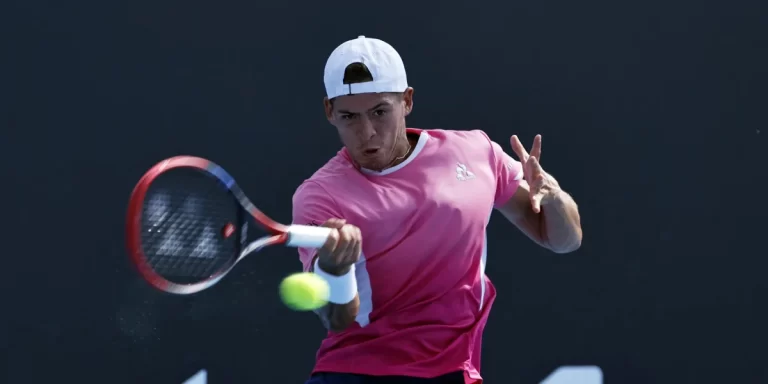 Duro arranque para los argentinos en el Australian Open: Sebastián Báez y Mariano Navone quedaron eliminados