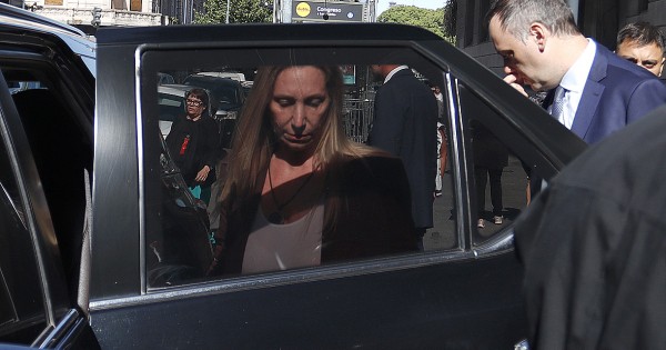 Karina Milei evalúa no competir con el sello de La Libertad Avanza en la constituyente de Santa Fe por temor a quedar cuarto
