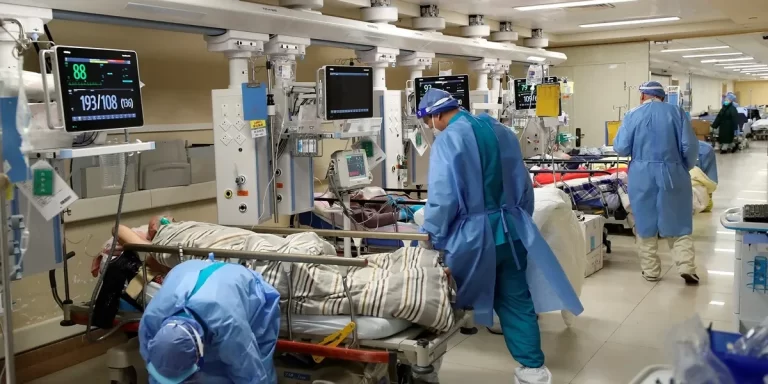 Los médicos argentinos tendrán su título válido para trabajar en todo el mundo