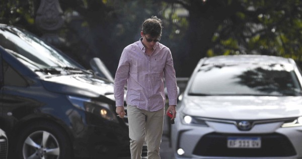 Santiago Caputo quiere echar al jefe de la UIF porque se reunió con Carrió