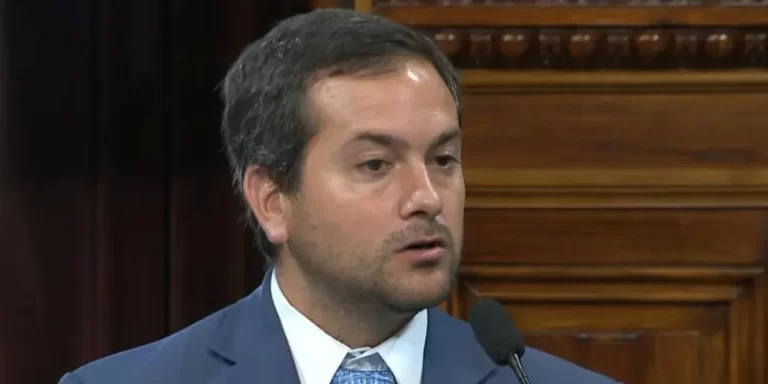 Con críticas a su gestión, el Gobierno echó al presidente de la UIF, Ignacio Yacobucci