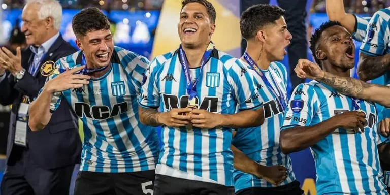 Juanfer Quintero se despidió de Racing: “Me voy con la frente en alto”