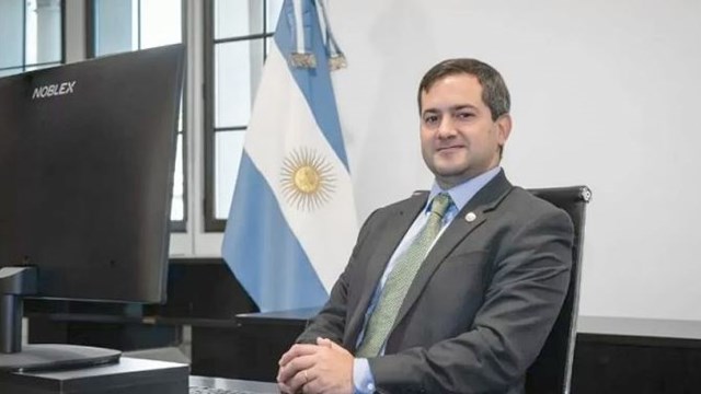 Desplazamiento en la UIF: rechazan el pedido de renuncia de funcionarios designados en organismos autónomos