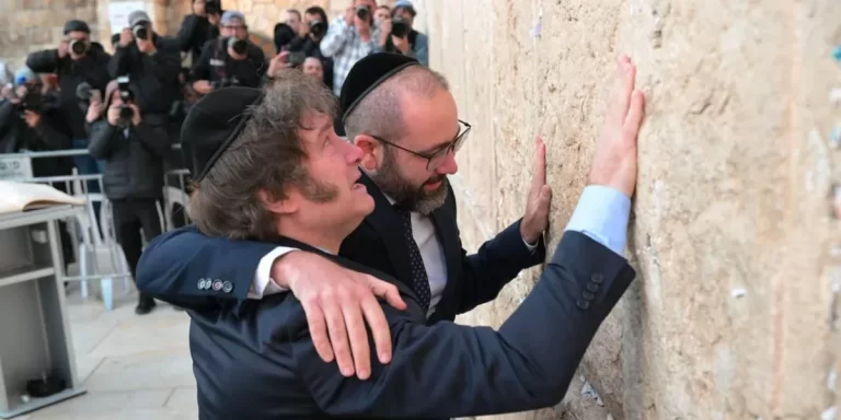 El Gobierno se refirió al acuerdo Israel-Hamás y señaló que “hay que ser muy cautos”