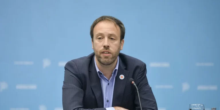 Denunciaron al Ministro de Economía de PBA por manejo de fondos hípicos