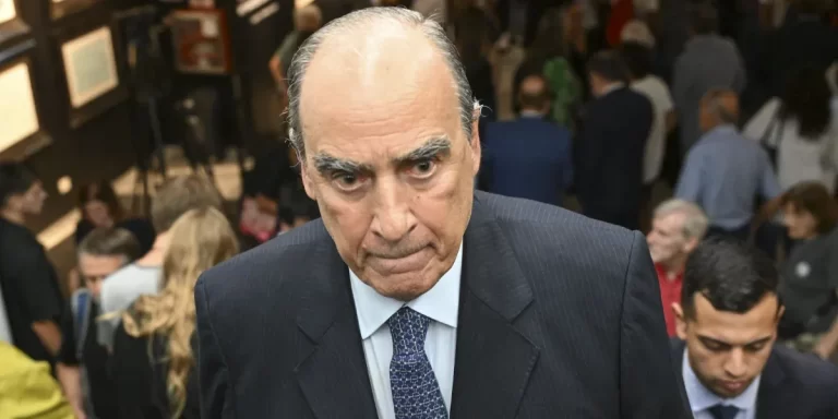 Francos analizó la posibilidad de acordar con Unión por la Patria para eliminar las PASO